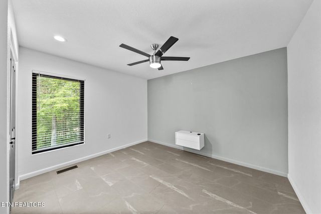 194 Forest View Drive, Crossville, TN 38558