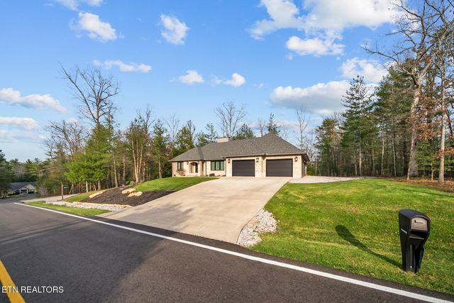 194 Forest View Drive, Crossville, TN 38558