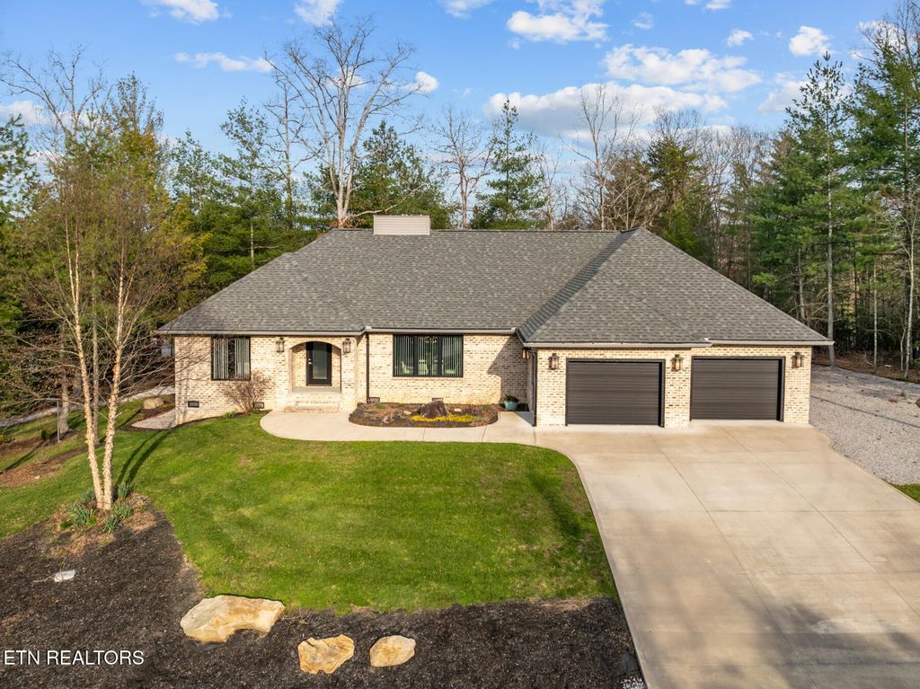 194 Forest View Drive, Crossville, TN 38558