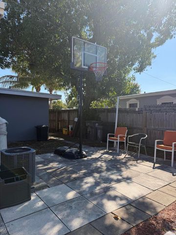 729 Cherry Road, West Palm Beach, FL 33409