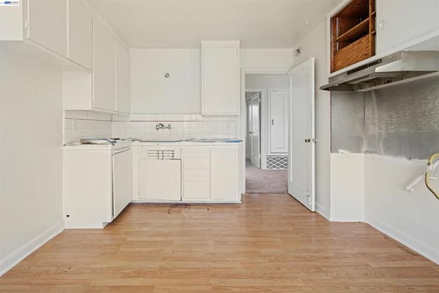 3218 Wawona St, San Francisco, CA 94116
