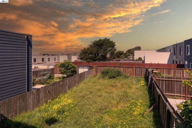 3218 Wawona St, San Francisco, CA 94116