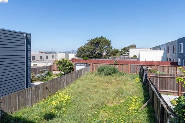 3218 Wawona St, San Francisco, CA 94116