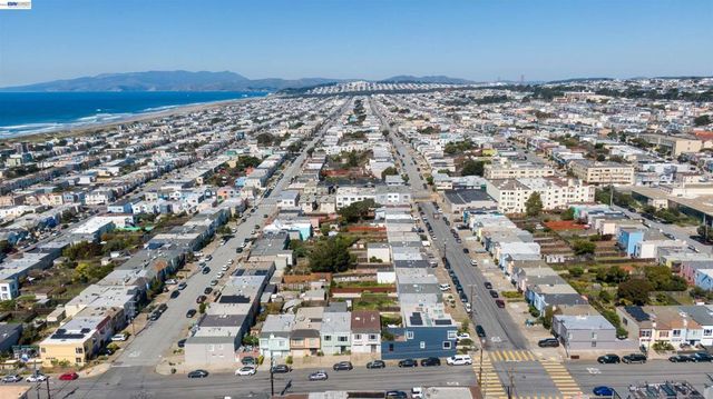 3218 Wawona St, San Francisco, CA 94116