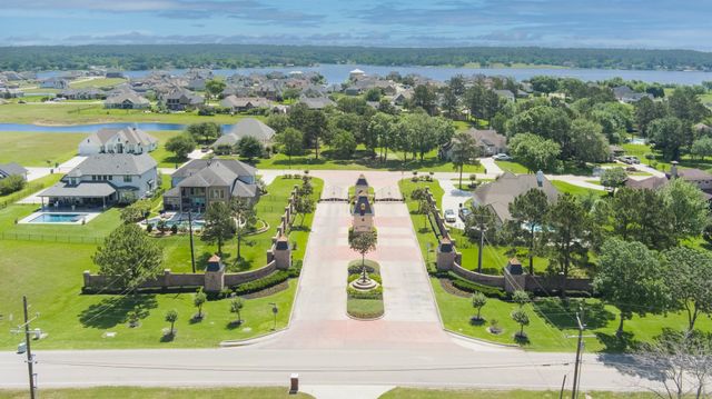 12546 St Louis Court, Willis, TX 77318