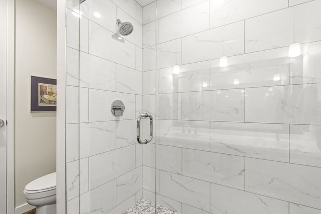 600 12th Ave S Apt 815, Nashville, TN 37203