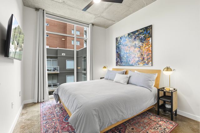 600 12th Ave S Apt 815, Nashville, TN 37203