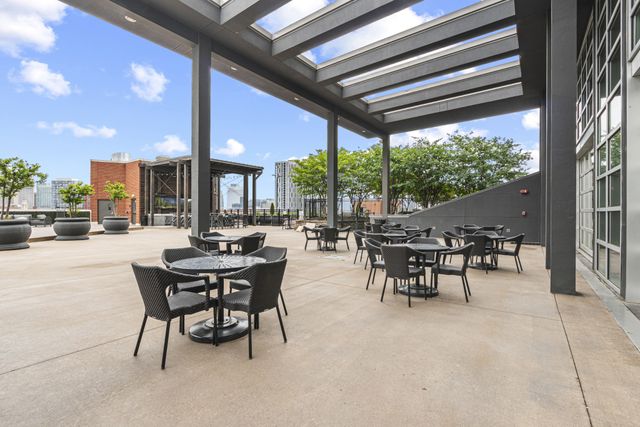 600 12th Ave S Apt 815, Nashville, TN 37203