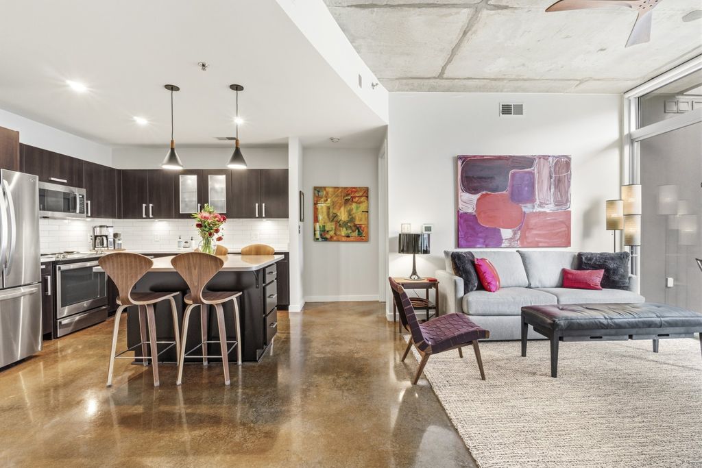 600 12th Ave S Apt 815, Nashville, TN 37203