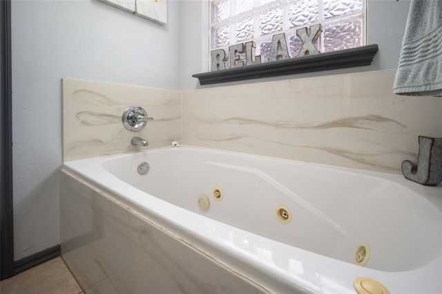 9032 NW 79th Terrace, Yukon, OK 73099