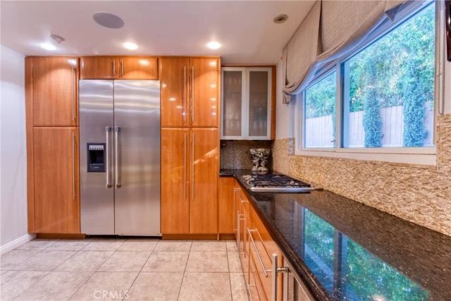 7796 Skyhill Drive, Los Angeles, CA 90068