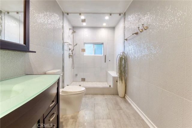 7796 Skyhill Drive, Los Angeles, CA 90068