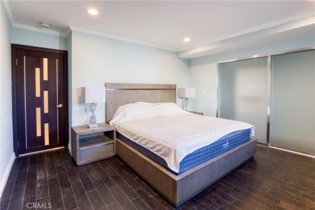 7796 Skyhill Drive, Los Angeles, CA 90068