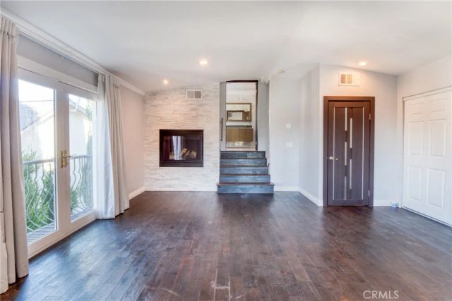 7796 Skyhill Drive, Los Angeles, CA 90068