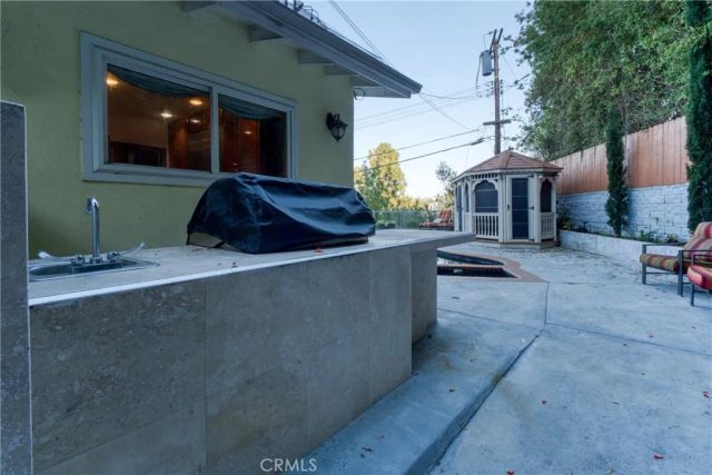 7796 Skyhill Drive, Los Angeles, CA 90068