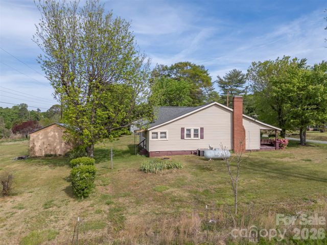504 Old Henrietta Road, Forest City, NC 28043
