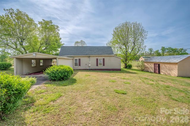504 Old Henrietta Road, Forest City, NC 28043