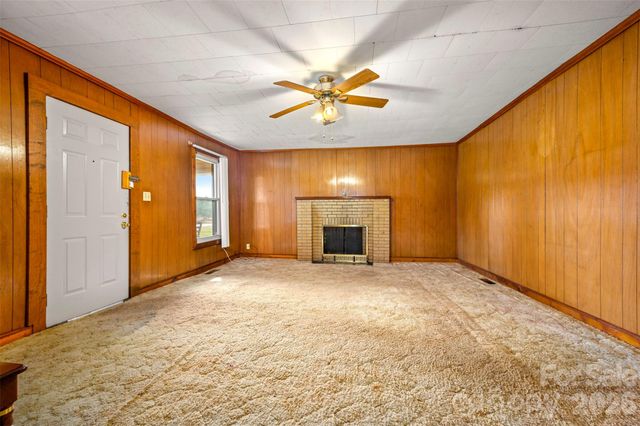 504 Old Henrietta Road, Forest City, NC 28043