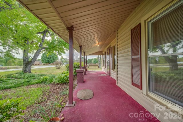 504 Old Henrietta Road, Forest City, NC 28043