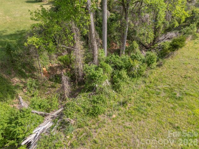 504 Old Henrietta Road, Forest City, NC 28043