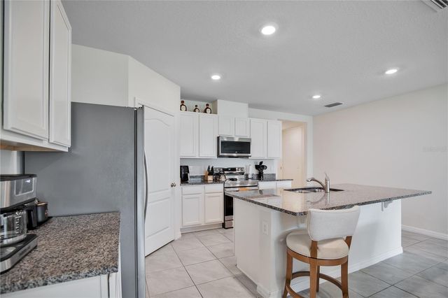 3768 BOTANICAL WAY, Sanford, FL 32773