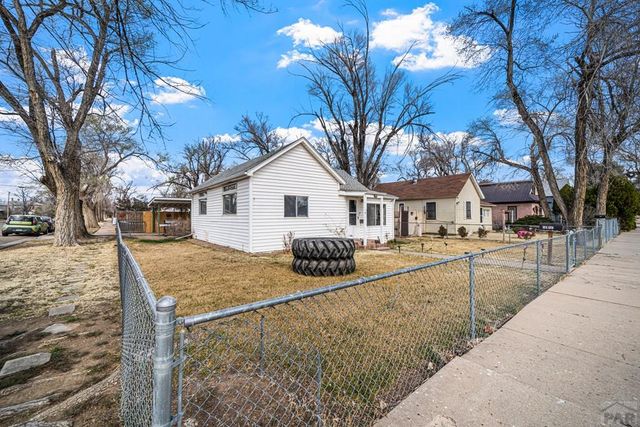 511 S 13th St, Rocky Ford, CO 81067