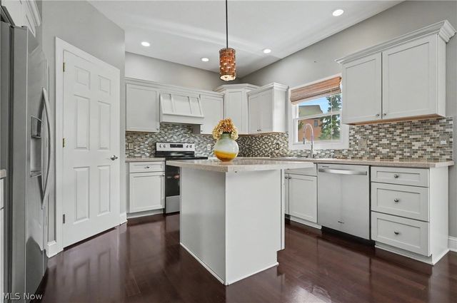 1162 Windward Lane, Kent, OH 44240