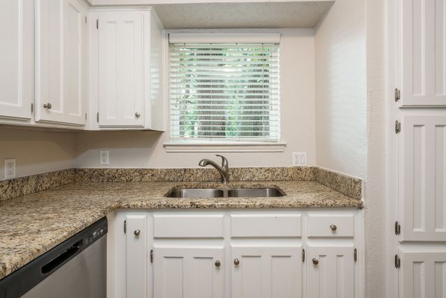 5903 Cameron Drive, Arlington, TX 76017