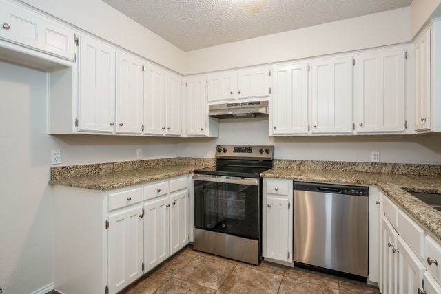 5903 Cameron Drive, Arlington, TX 76017