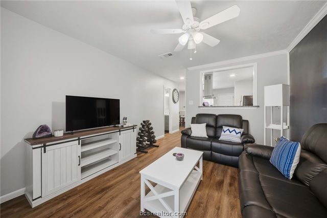 1406 Summit Street D, College Station, TX 77845