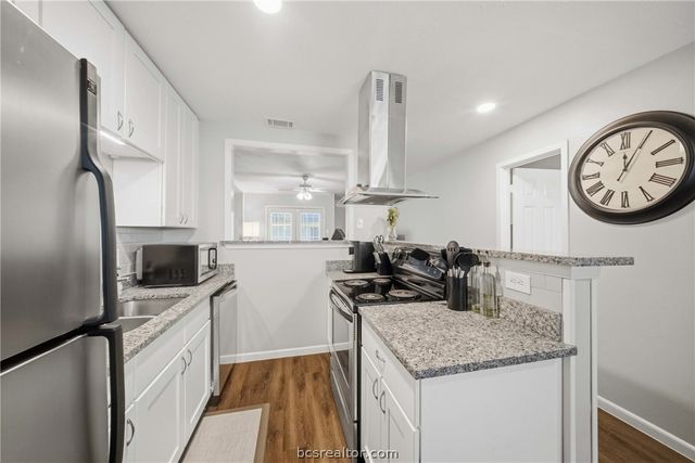 1406 Summit Street D, College Station, TX 77845