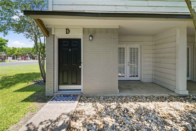 1406 Summit Street D, College Station, TX 77845