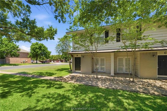 1406 Summit Street D, College Station, TX 77845