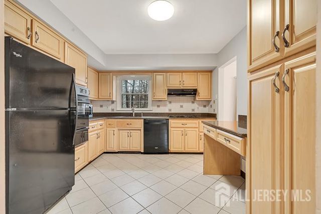 1035 Hillside Drive, North Brunswick, NJ 08902