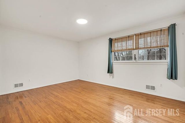 1035 Hillside Drive, North Brunswick, NJ 08902