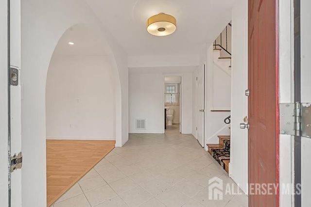 1035 Hillside Drive, North Brunswick, NJ 08902