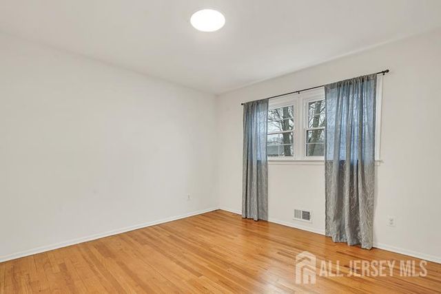 1035 Hillside Drive, North Brunswick, NJ 08902