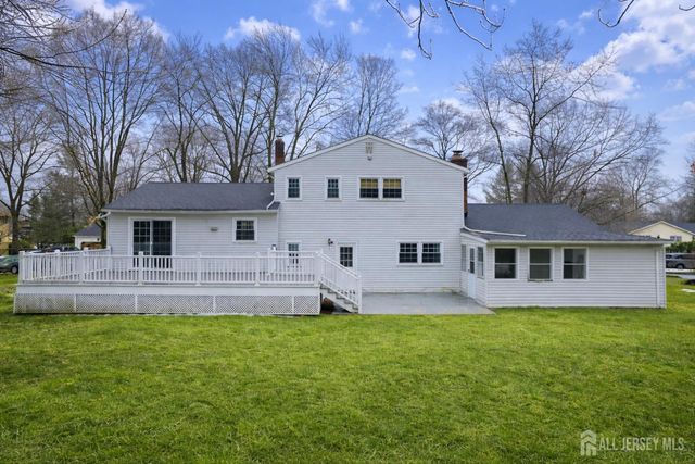 1035 Hillside Drive, North Brunswick, NJ 08902