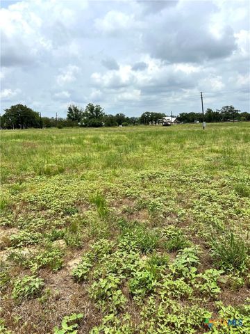 6605 Gander Slough Road, Kingsbury, TX 78638