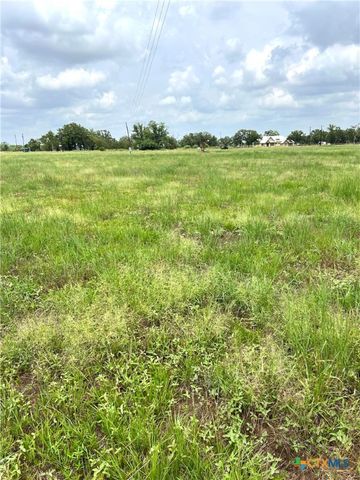 6605 Gander Slough Road, Kingsbury, TX 78638