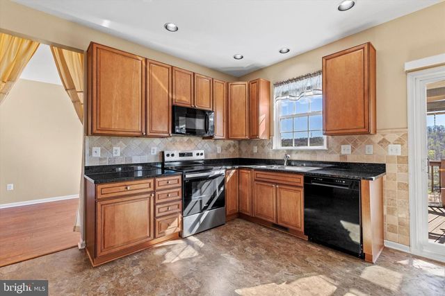 501 SANDPIPER LN, New Cumberland, PA 17070