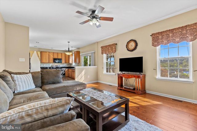 501 SANDPIPER LN, New Cumberland, PA 17070