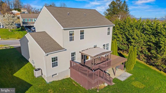 501 SANDPIPER LN, New Cumberland, PA 17070