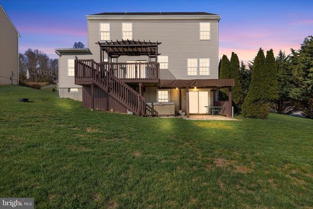 501 SANDPIPER LN, New Cumberland, PA 17070