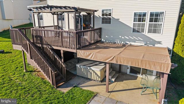 501 SANDPIPER LN, New Cumberland, PA 17070