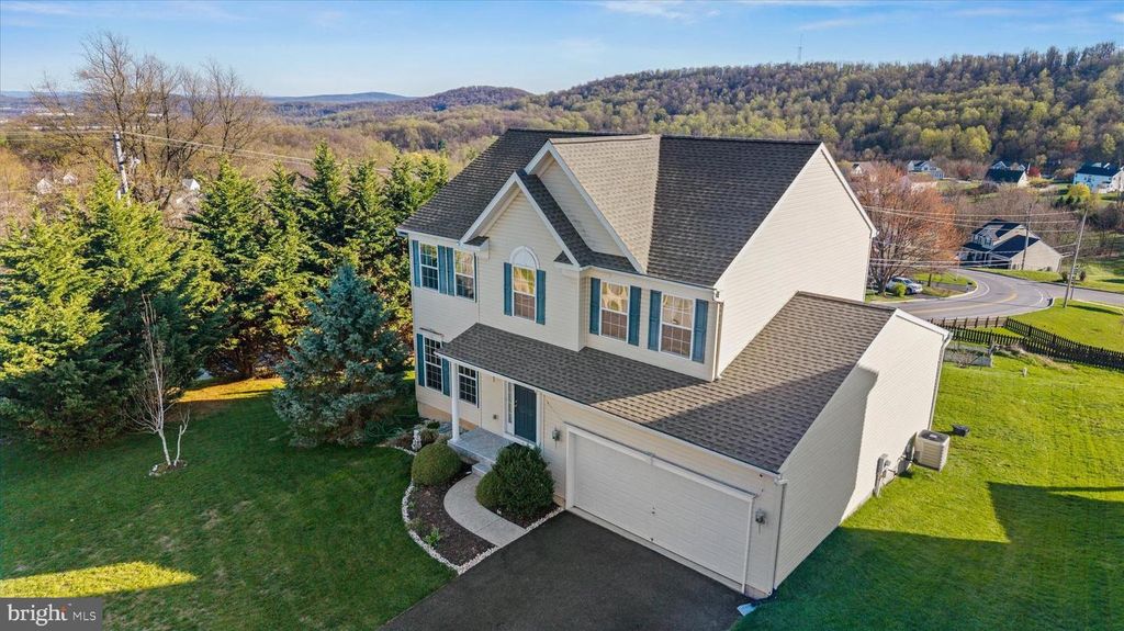 501 SANDPIPER LN, New Cumberland, PA 17070