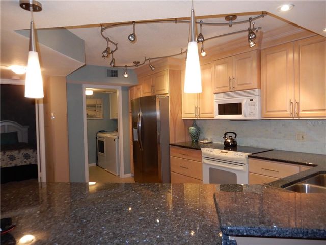 5151 ISLA KEY BOULEVARD S 324, St Petersburg, FL 33715
