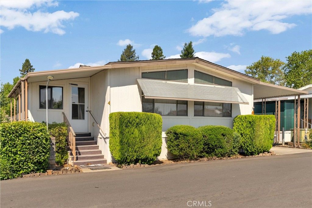 Image 1 of property listing at 1595 Manzanita 4, Chico, CA 95926