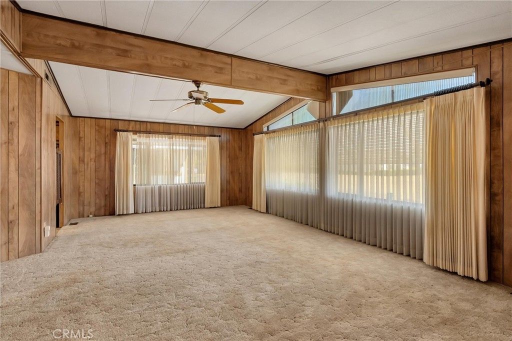 Image 4 of property listing at 1595 Manzanita 4, Chico, CA 95926