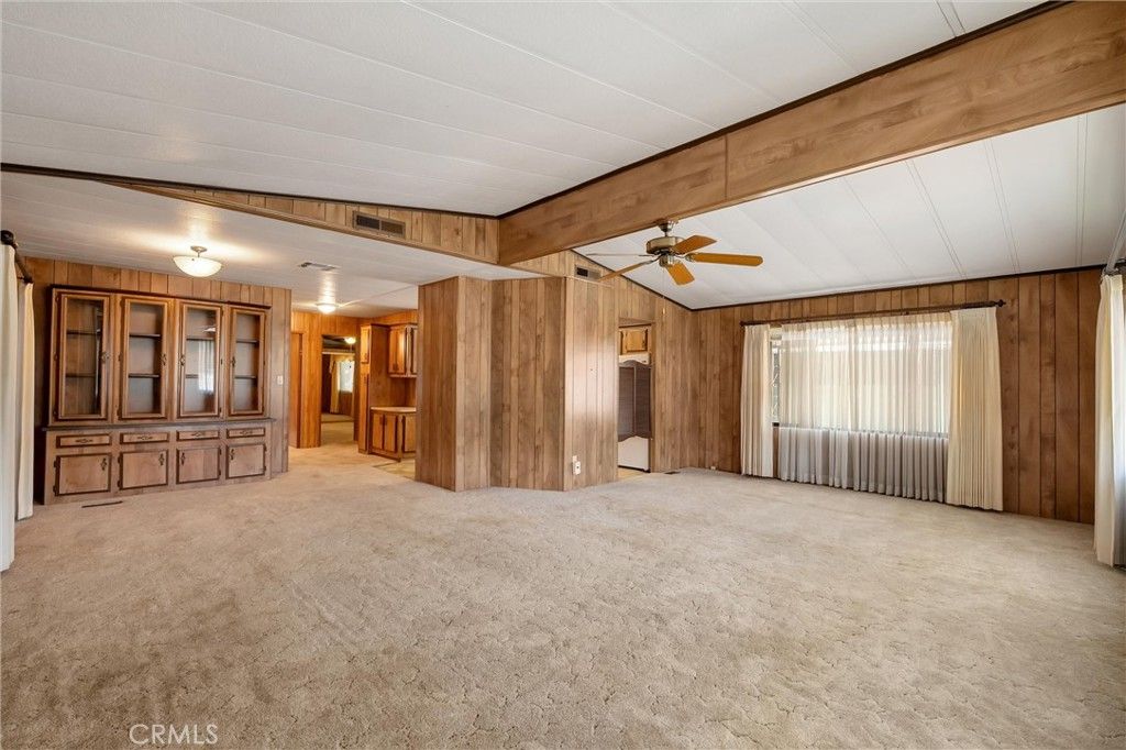 Image 7 of property listing at 1595 Manzanita 4, Chico, CA 95926